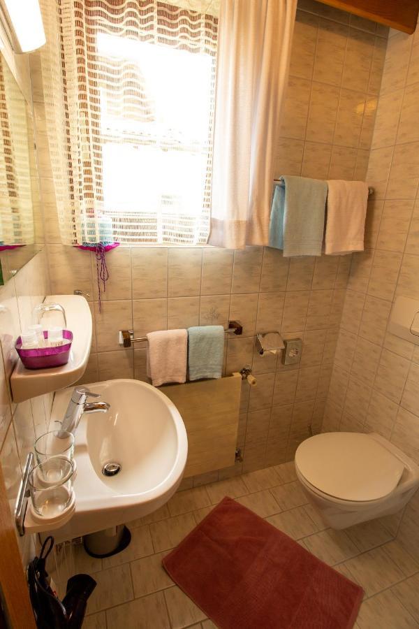 Haus Josef Bed & Breakfast Mayrhofen Ngoại thất bức ảnh