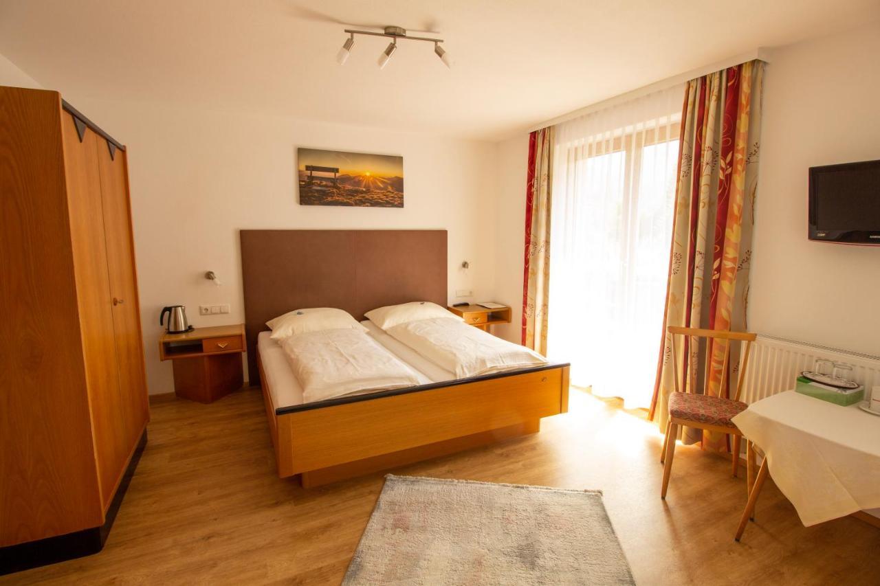 Haus Josef Bed & Breakfast Mayrhofen Ngoại thất bức ảnh