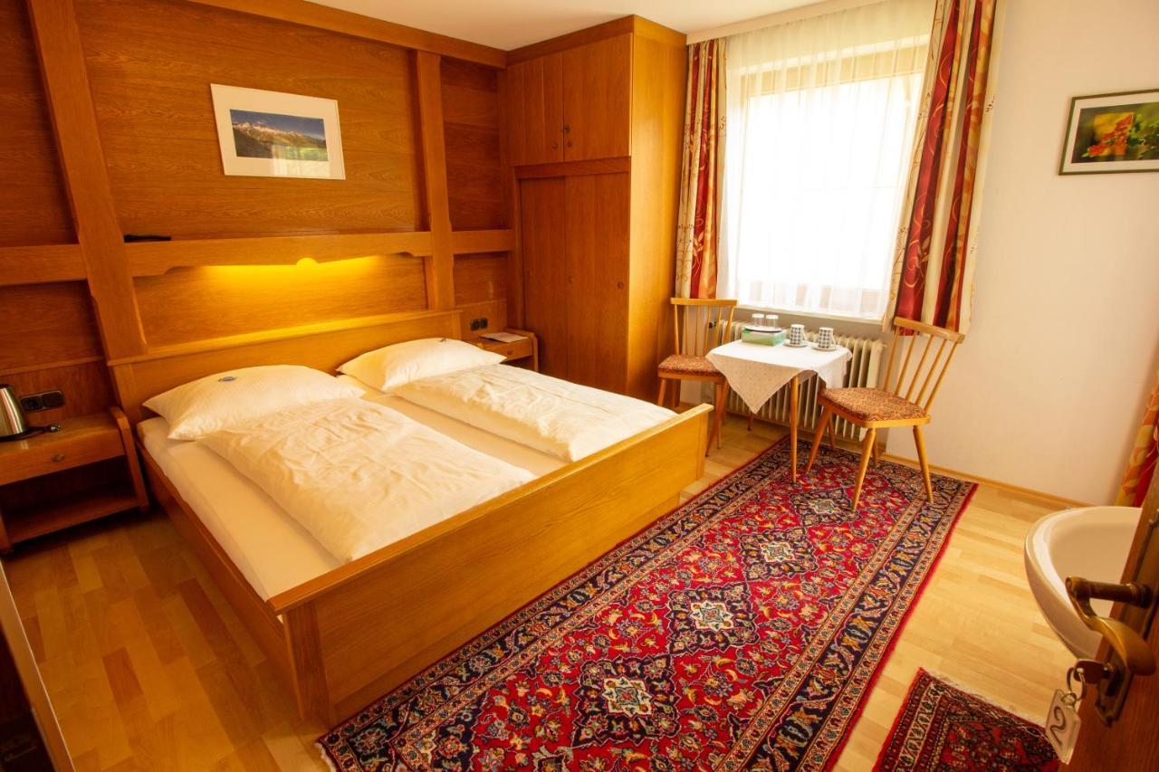 Haus Josef Bed & Breakfast Mayrhofen Ngoại thất bức ảnh
