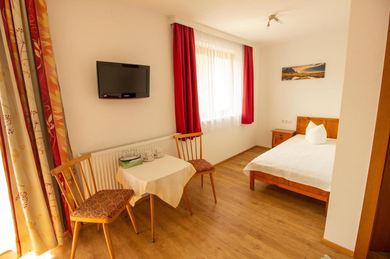 Haus Josef Bed & Breakfast Mayrhofen Ngoại thất bức ảnh